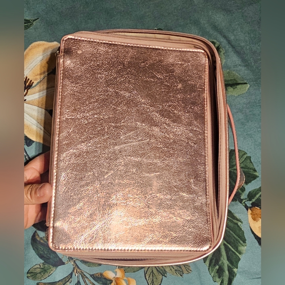 Beis The Cosmetic Case